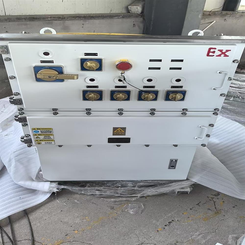 Explosion-proof electrical control box for mud tank